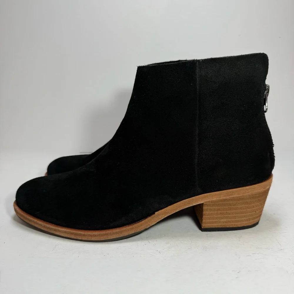 NWOT Kork-Ease Kecia Black Suede‎ Ankle Boots Women's Size 10 Leather